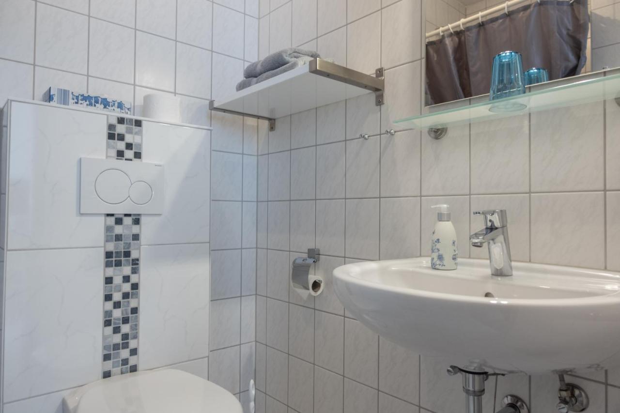 Single Room,1587498962:JPEG