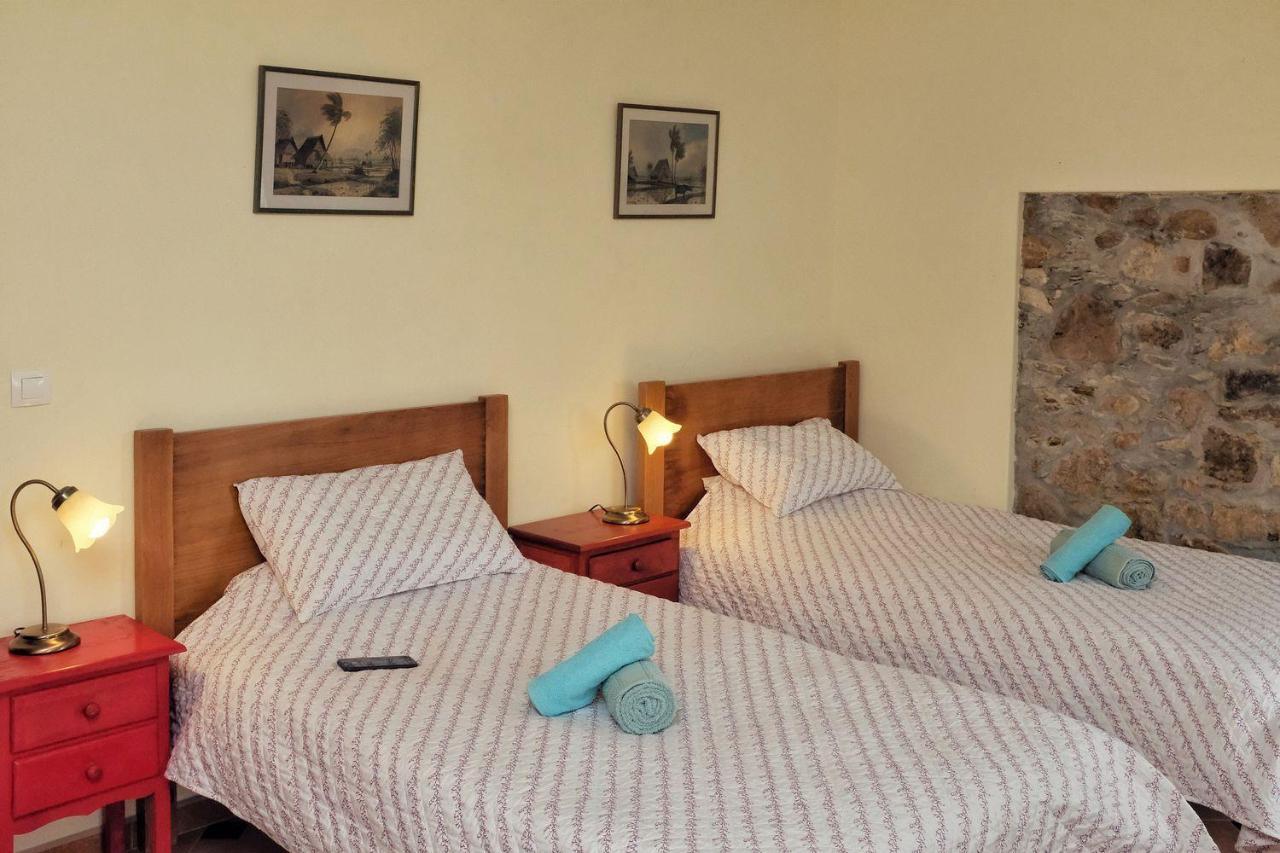 Quarto Twin com Casa de Banho Privativa