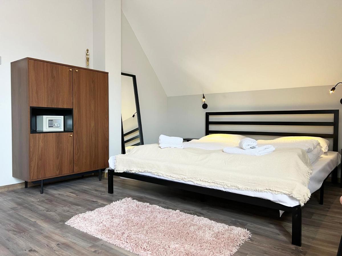 Queen Room with Balcony