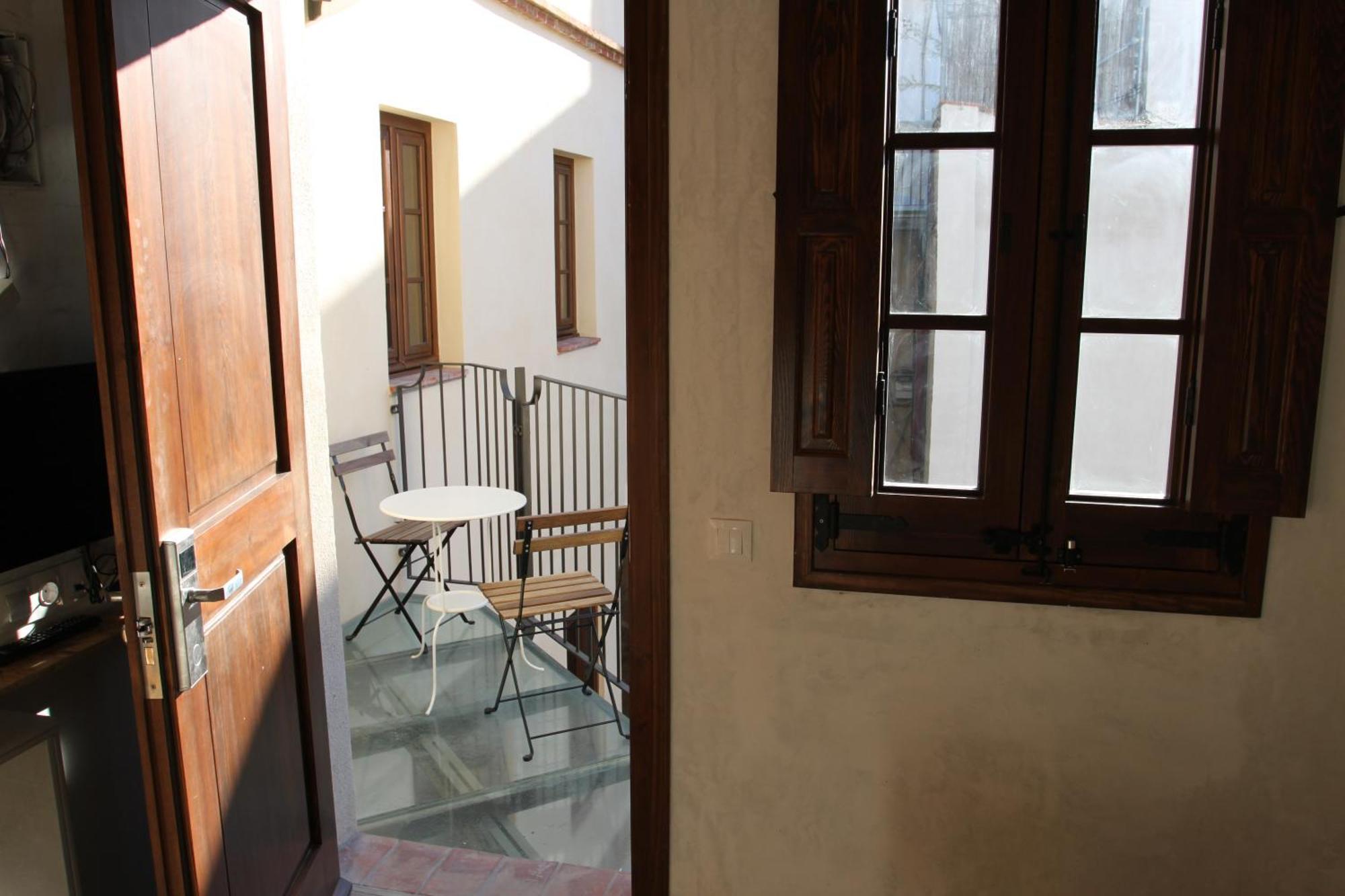 Einzelzimmer mit Balkon