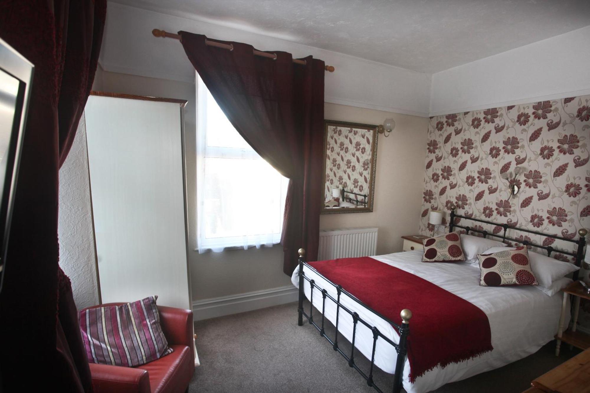 Double Room with Private Bathroom,1215512986:JPEG