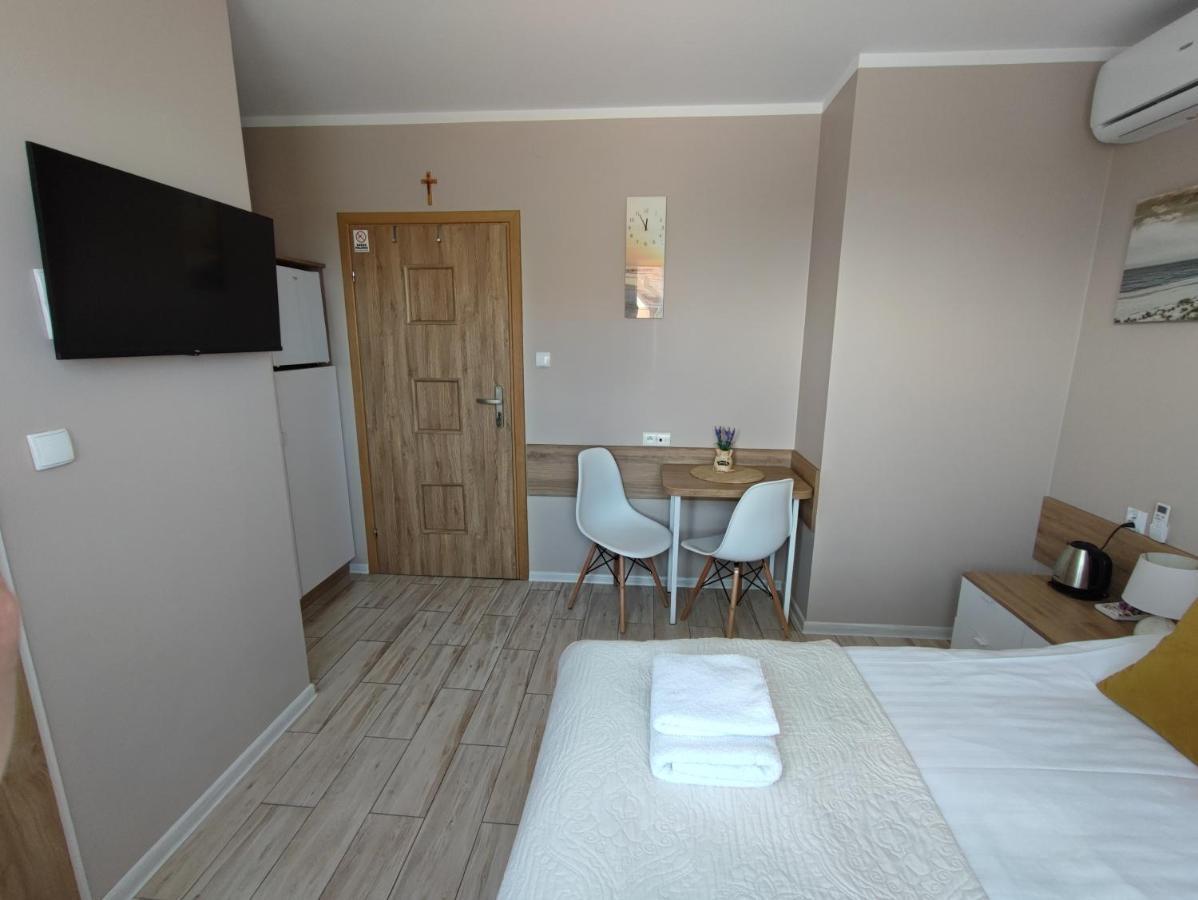 Double Room Private Bathroom