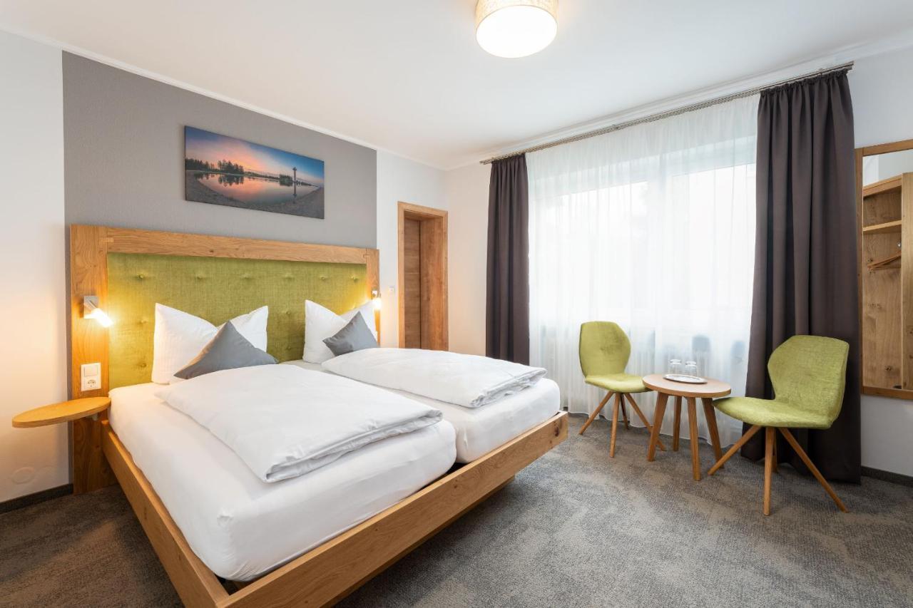 Doppelzimmer mit Balkon