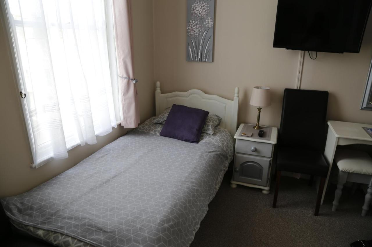Deluxe Single Room