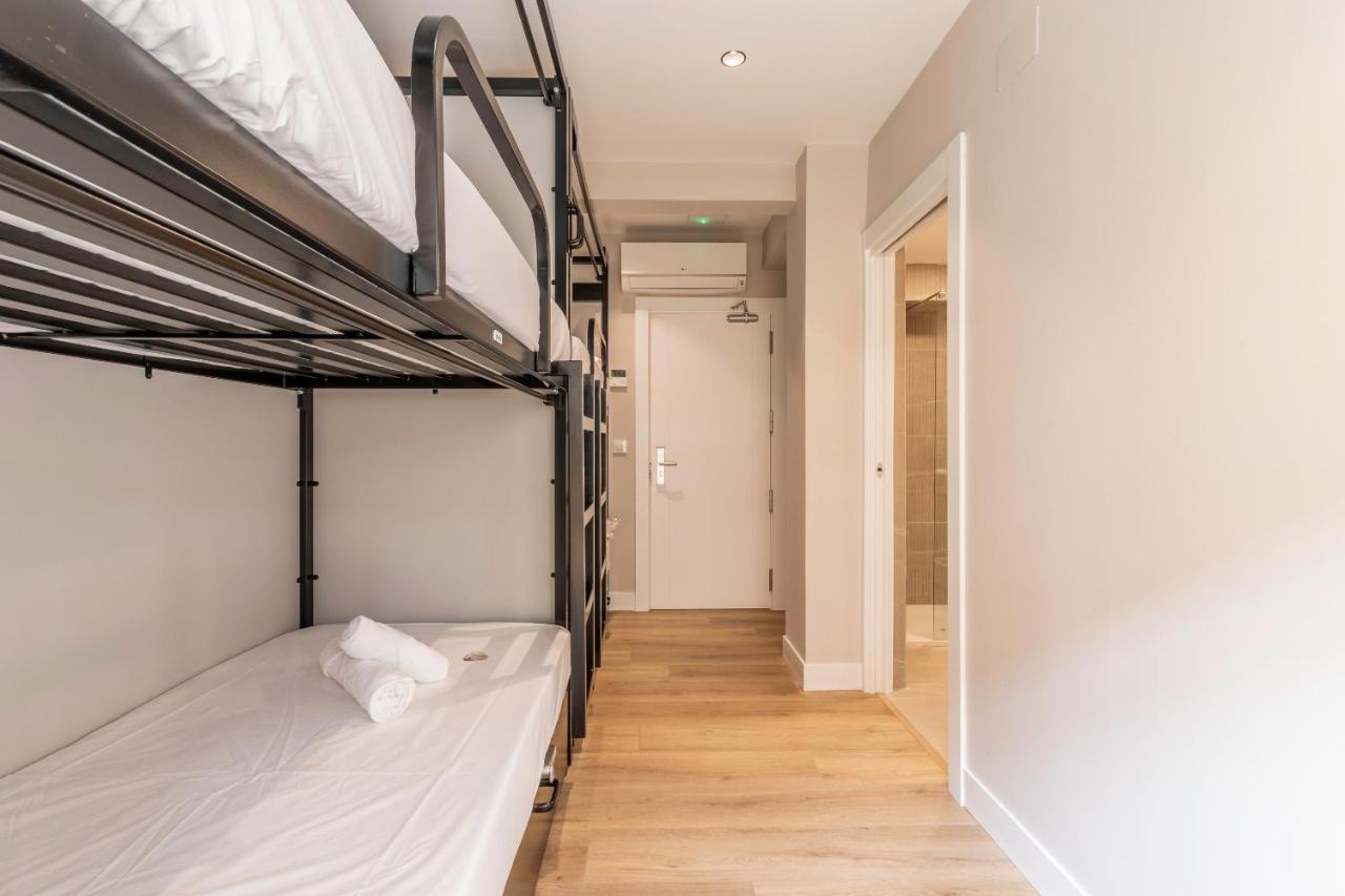 Vierpersoonskamer met Eigen Badkamer