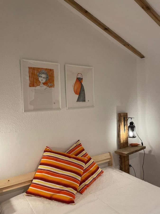 Quarto Deluxe (2 Adultos + 1 Criança)