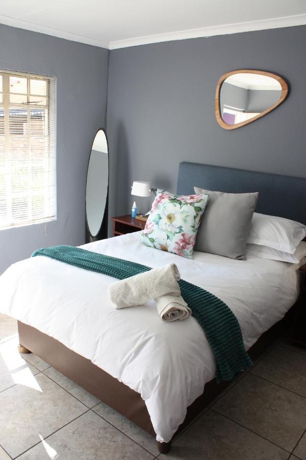 Double Room,1260668059:JPEG