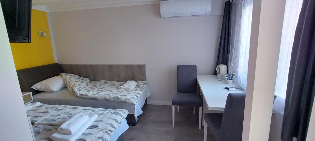 Twin Room with Private Bathroom