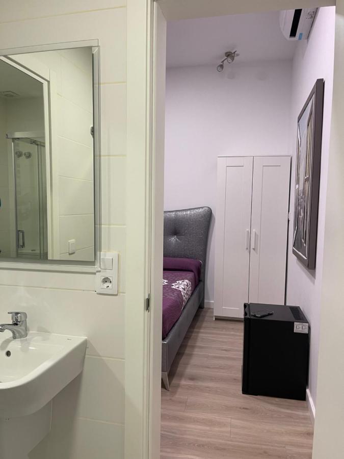 Double Room Private Bathroom,1259268652:JPEG