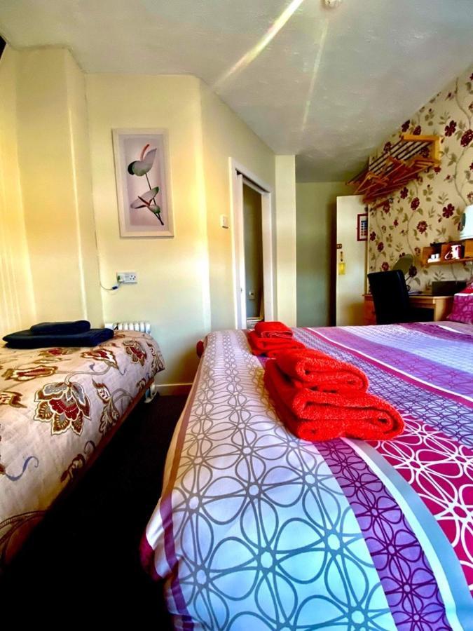 Triple Room,1261385917:JPEG