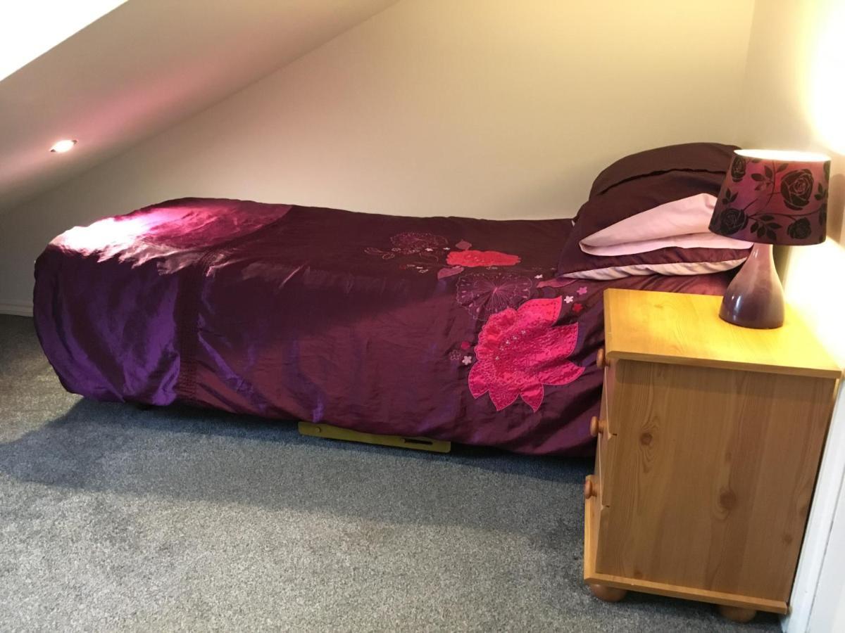 Budget Single Room,1263712963:JPEG