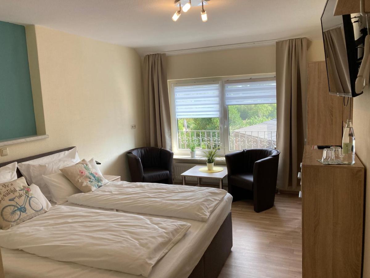 Deluxe Doppelzimmer (2 Erwachsene & 1 Kind)