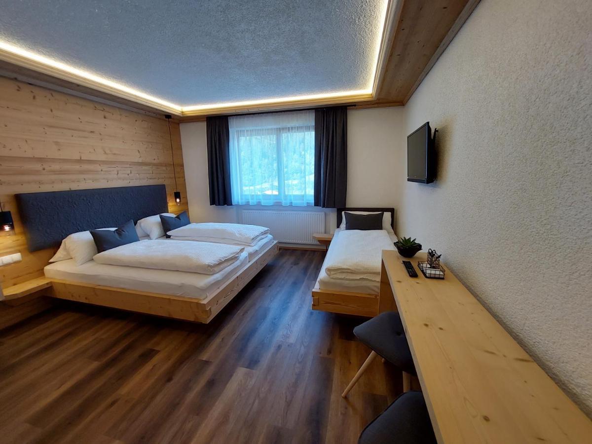 Dreibettzimmer