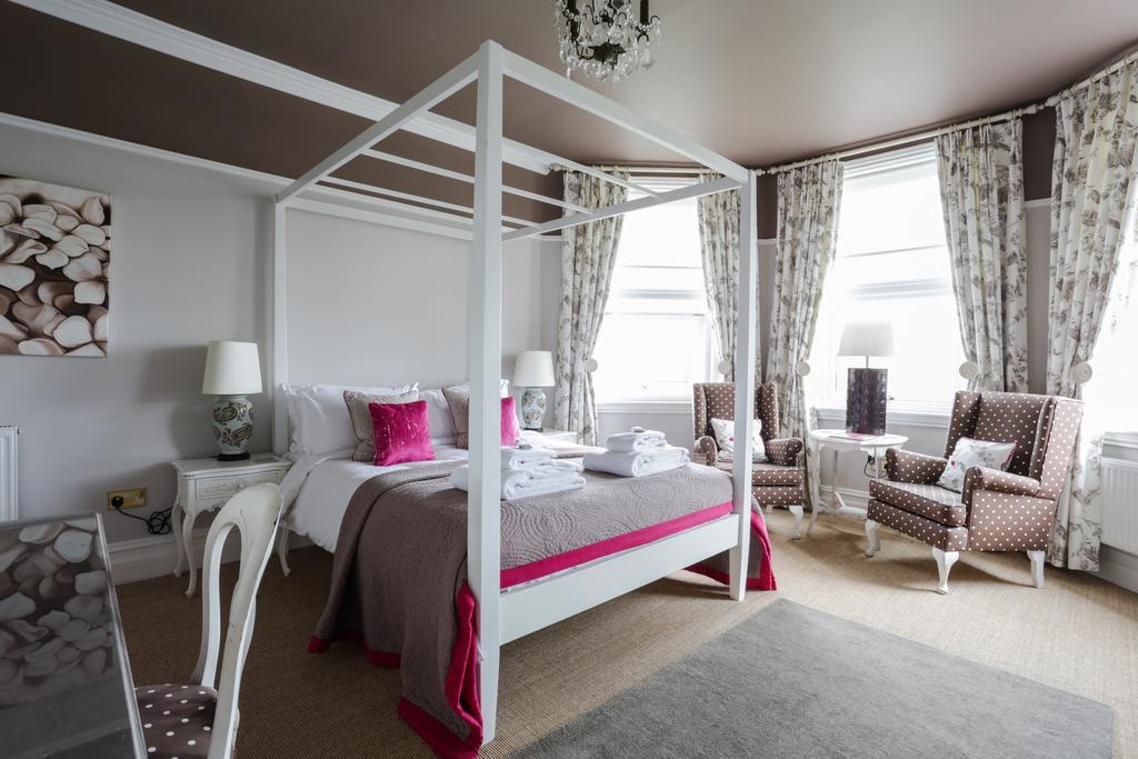 Deluxe City Zimmer mit Himmelbett