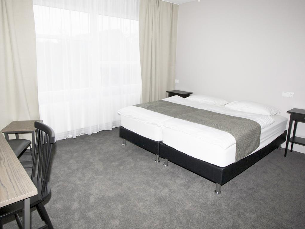 Tweepersoonskamer met 1 of 2 Bedden en Eigen Badkamer