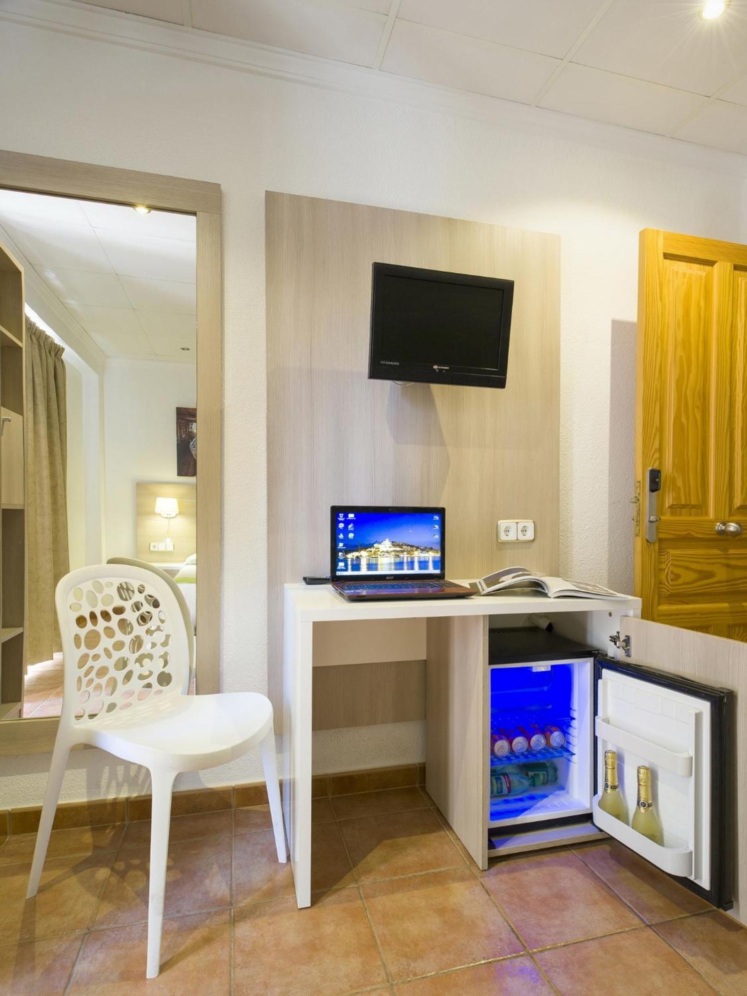 Twin Room with Terrace