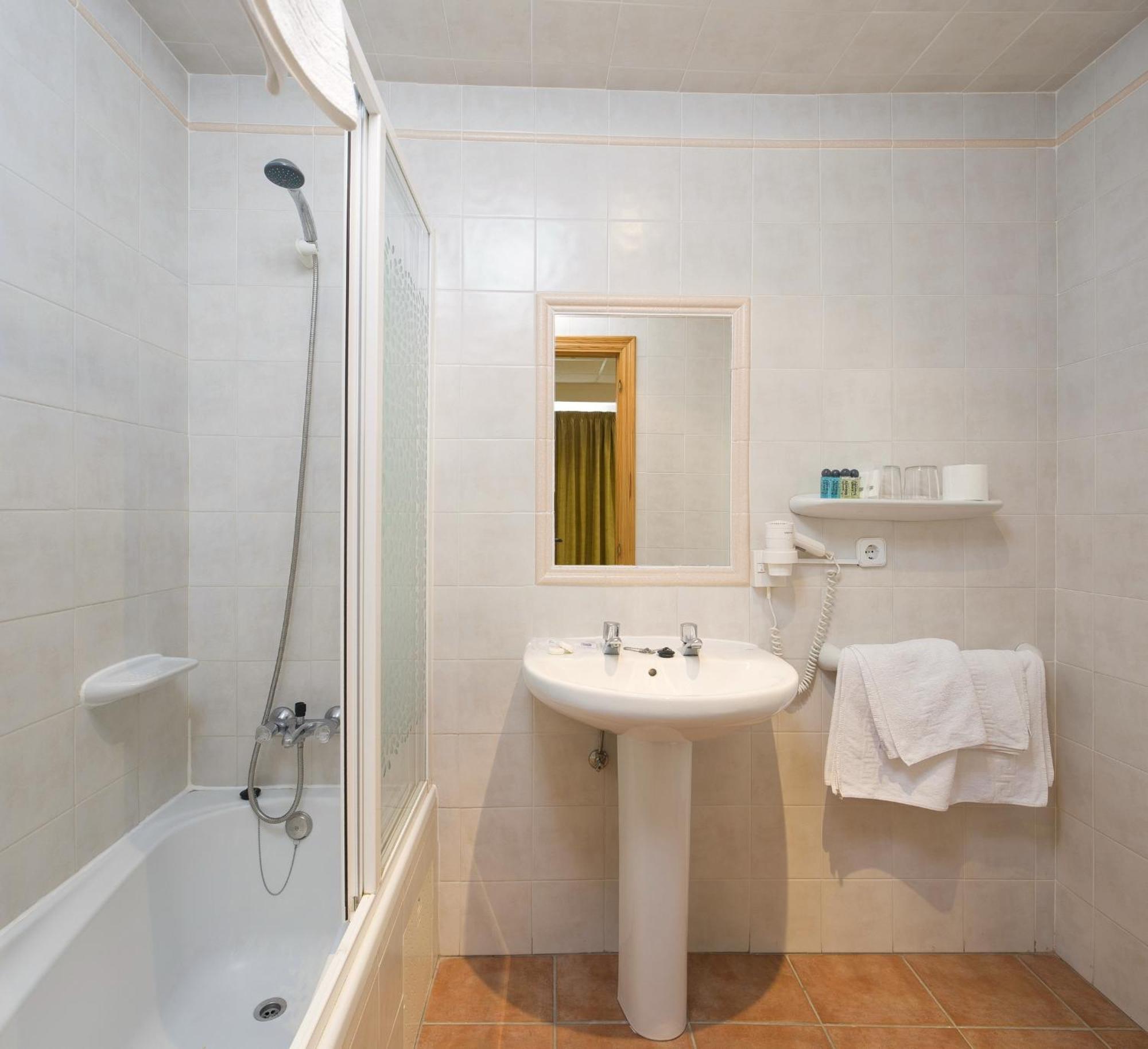 Twin Room with Terrace,1583076995:JPEG