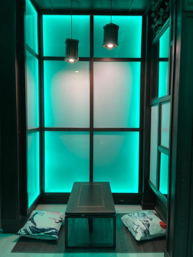 Deluxe Suite Spa Bath