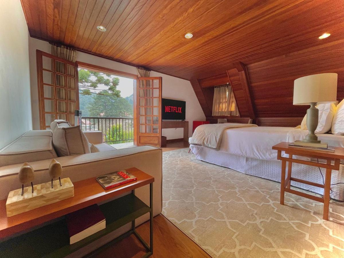 Deluxe Suite with Spa Bath