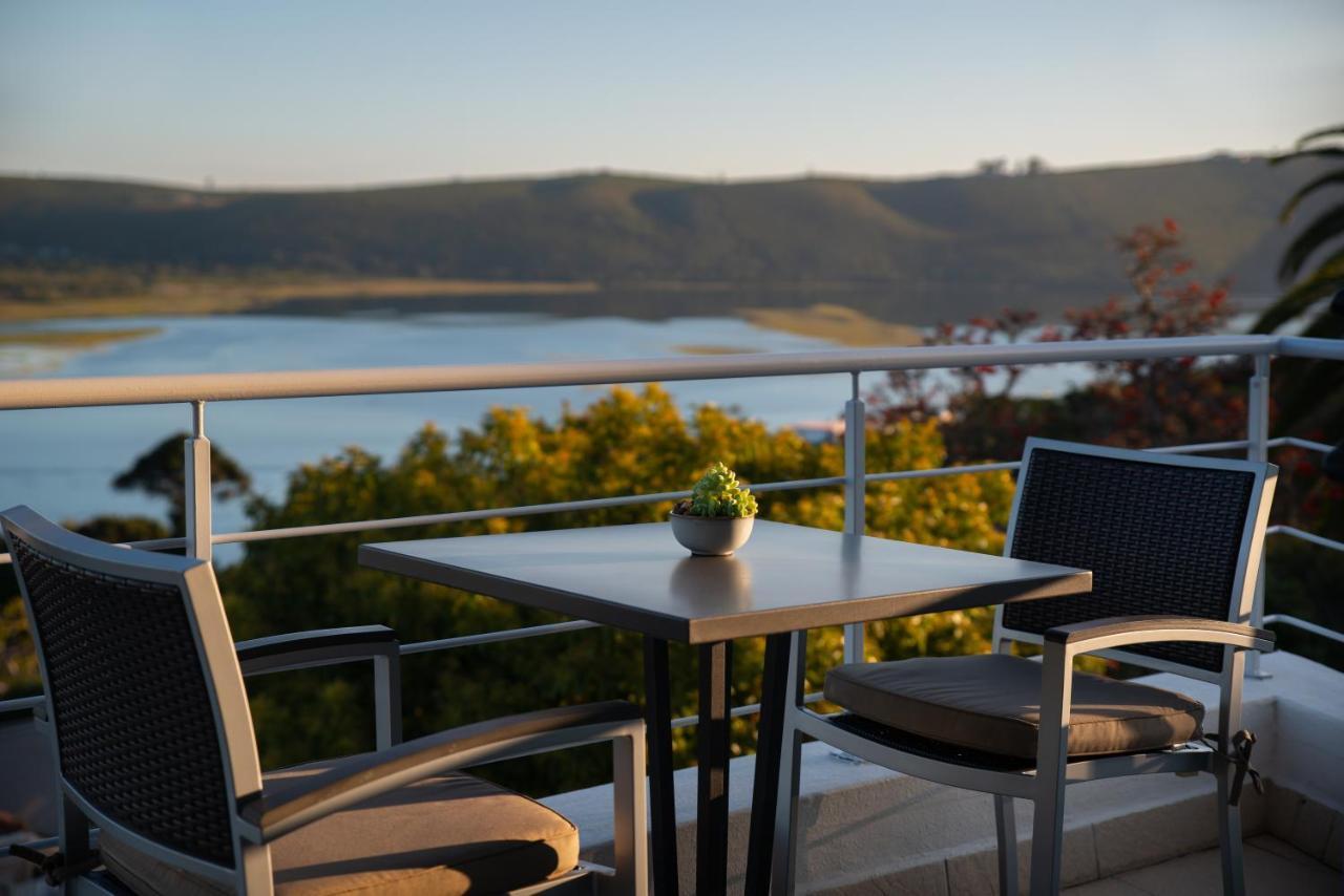 Deluxe Double Room with Balcony and Sea View