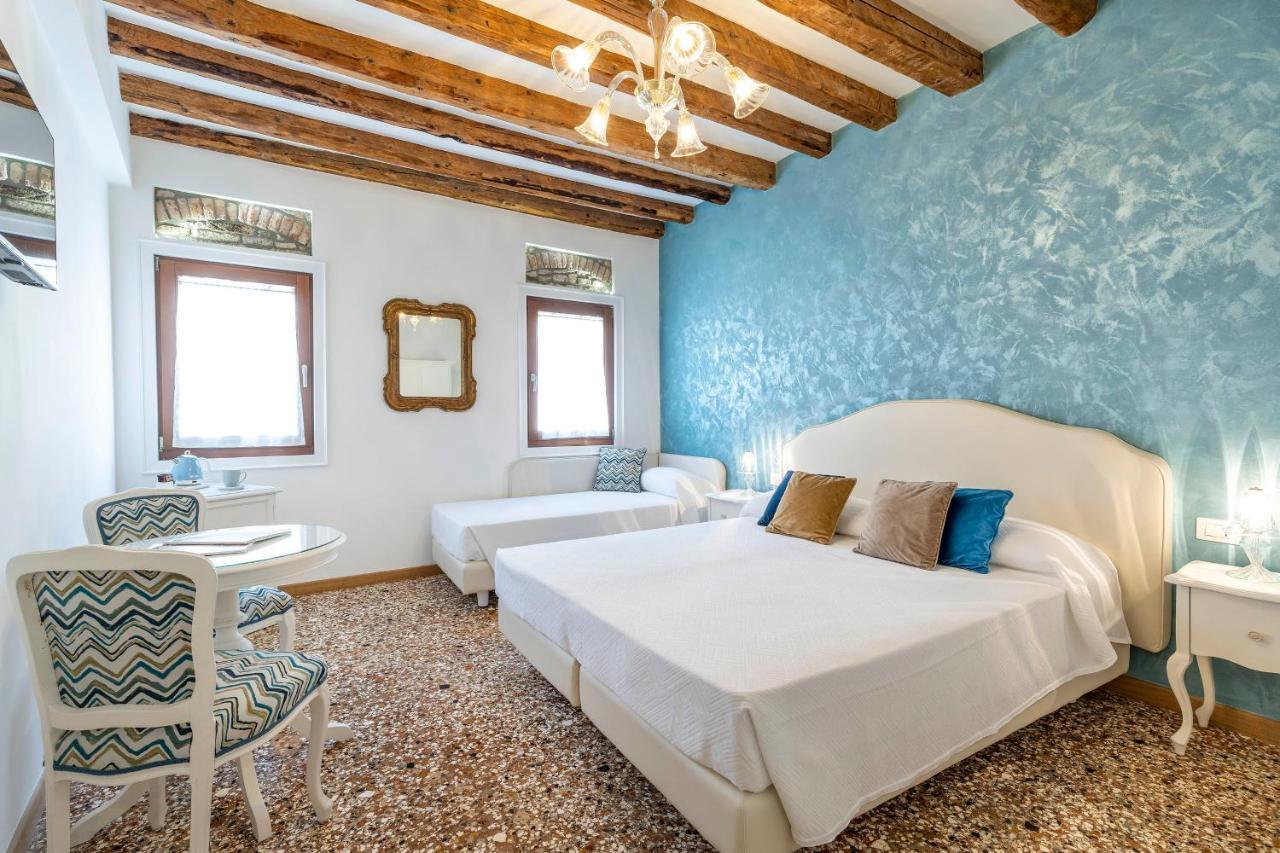 Dreibettzimmer