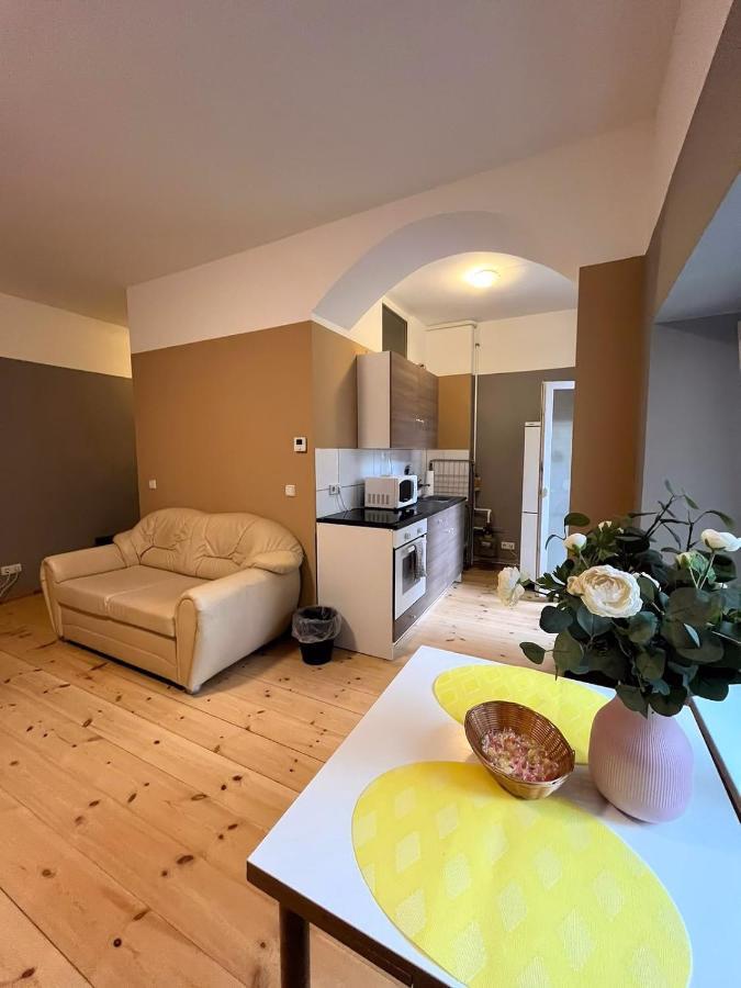 Apartment mit Terrasse