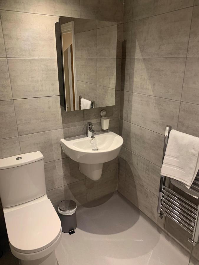 Deluxe Single Room,1299063424:JPEG