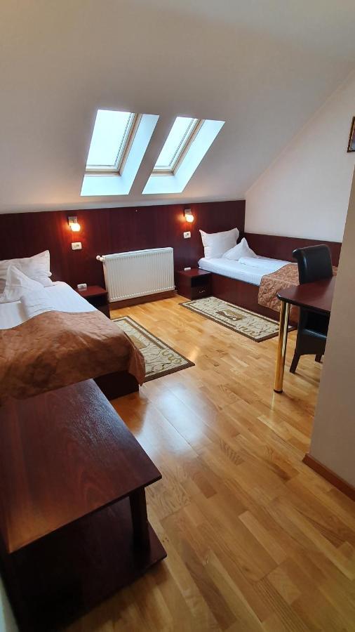 Economy Zweibettzimmer - Dachgeschoss