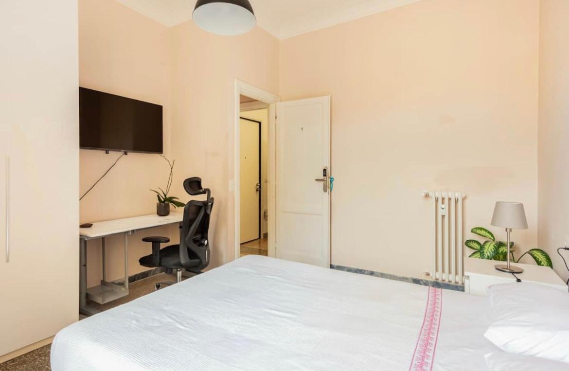 Double Room Private Bathroom