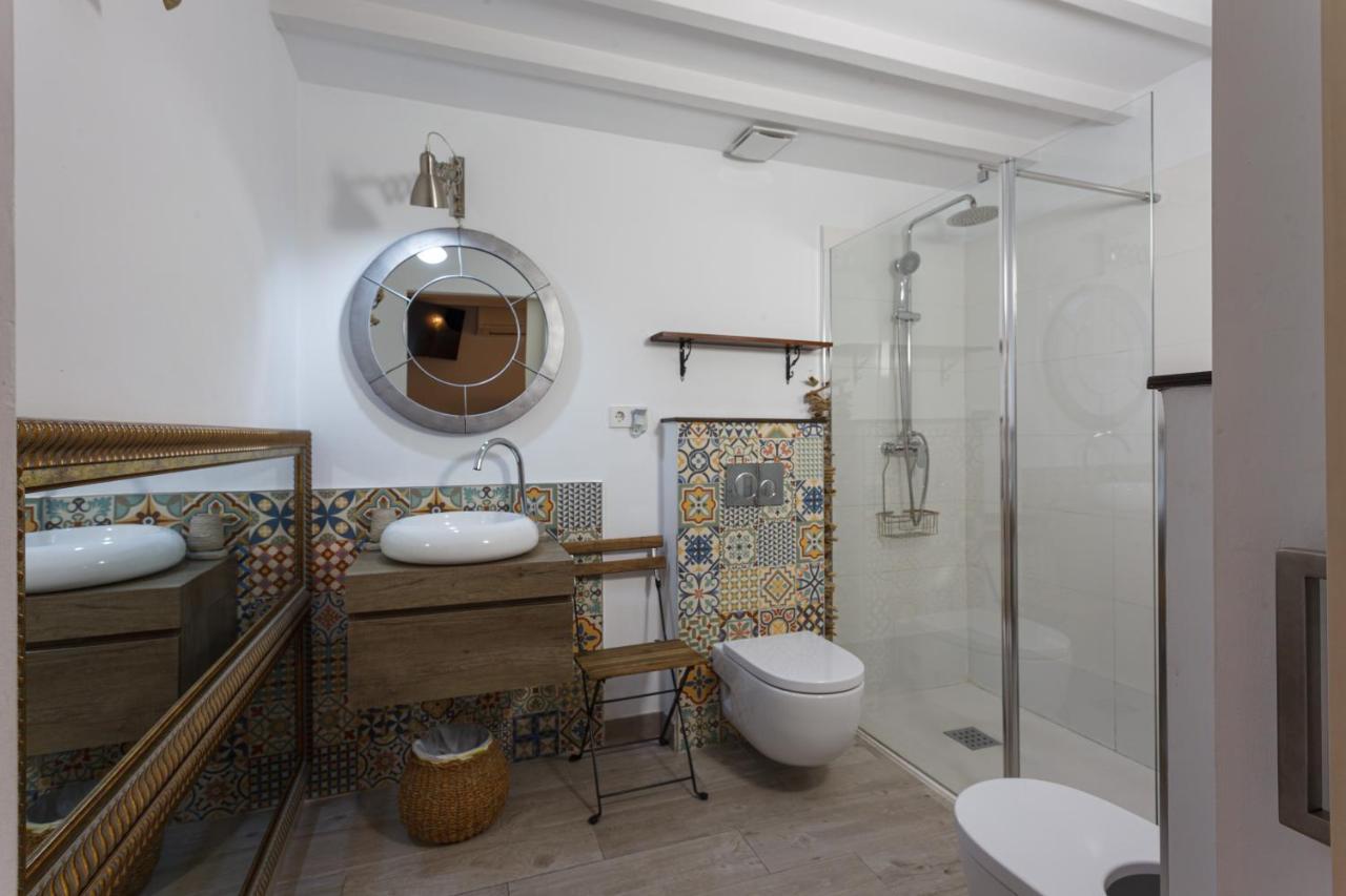 Quadruple Room Private Bathroom