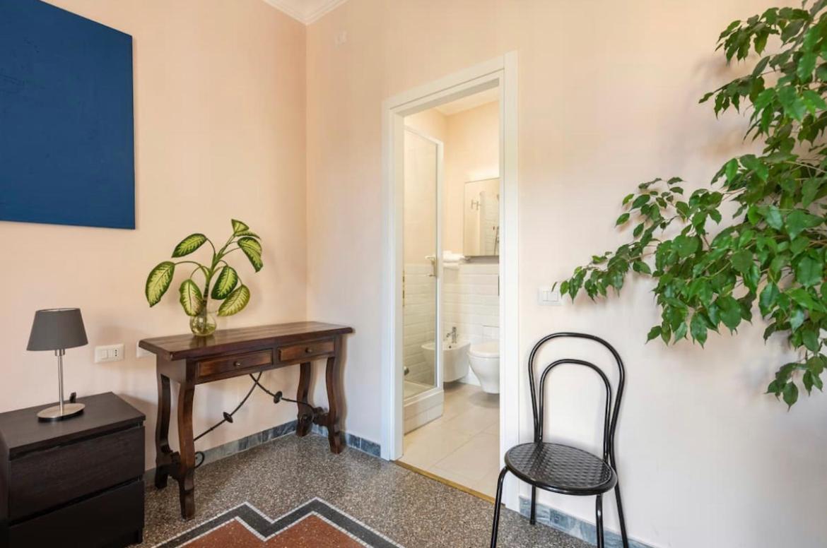 Double Room Private Bathroom