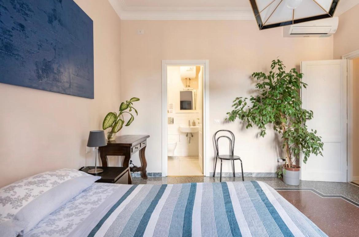 Double Room Private Bathroom