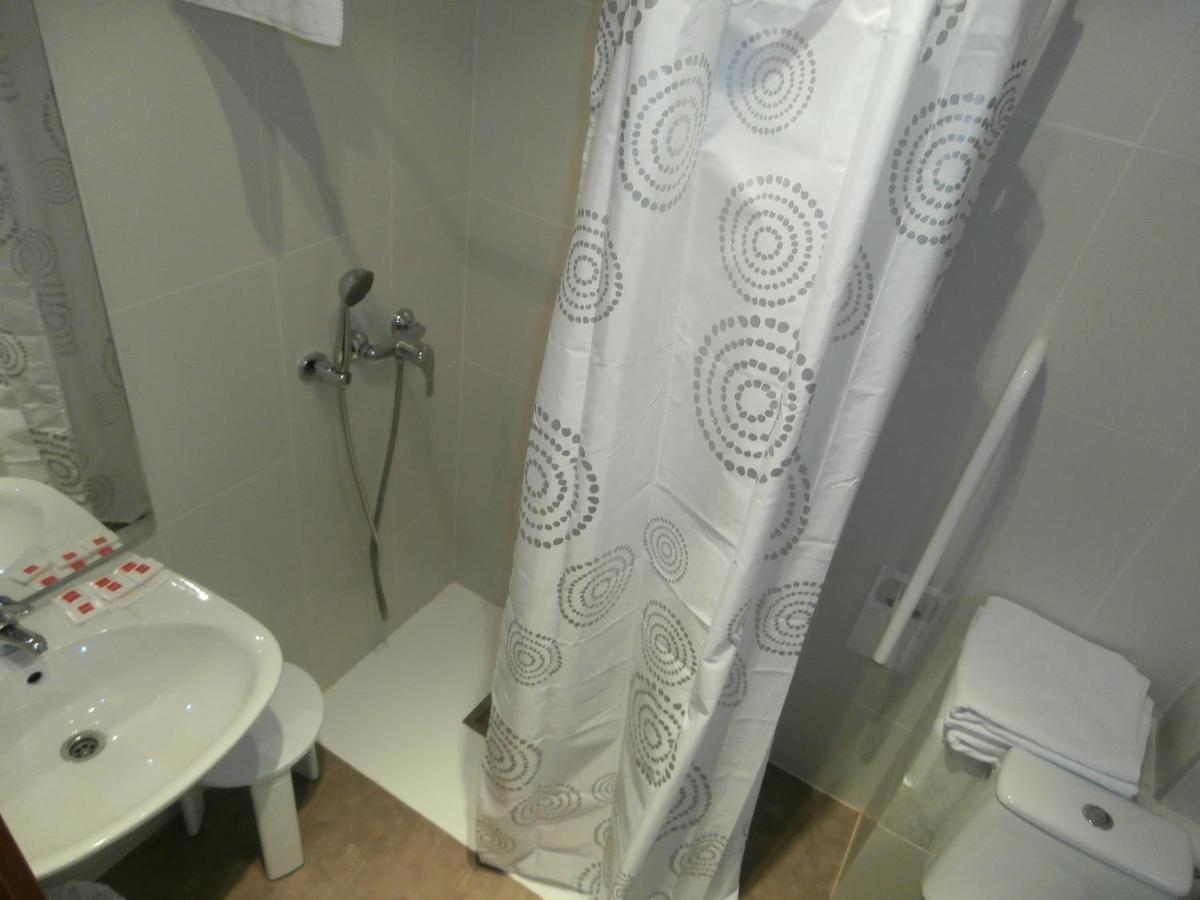 Basic Triple Room