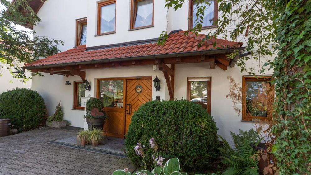 Doppelzimmer mit Balkon