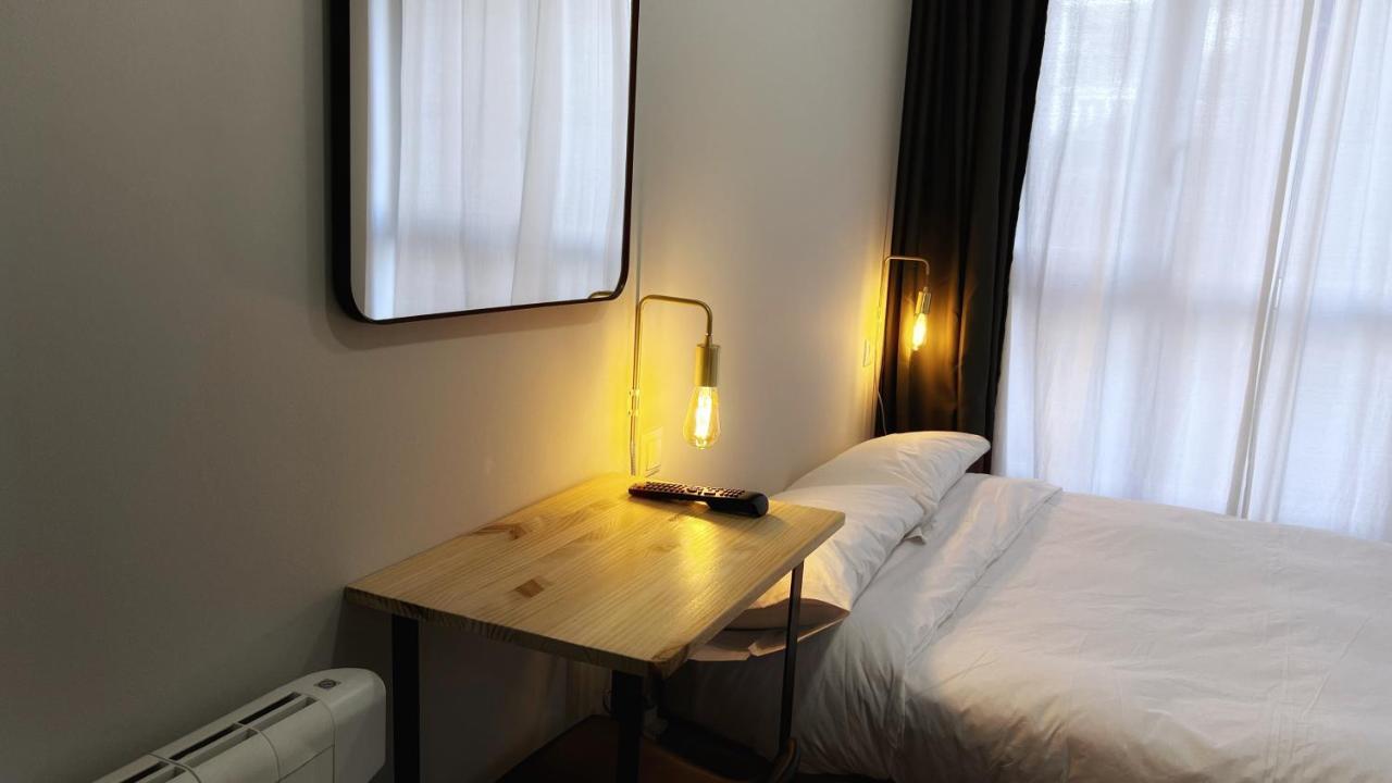 Eenpersoonskamer met Eigen Badkamer