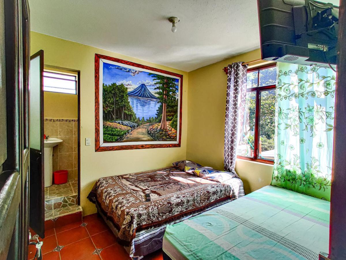 Deluxe Queen Suite