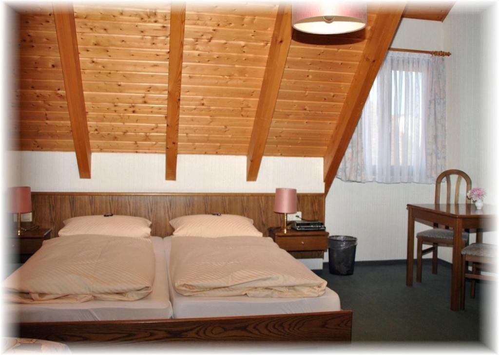 Dreibettzimmer