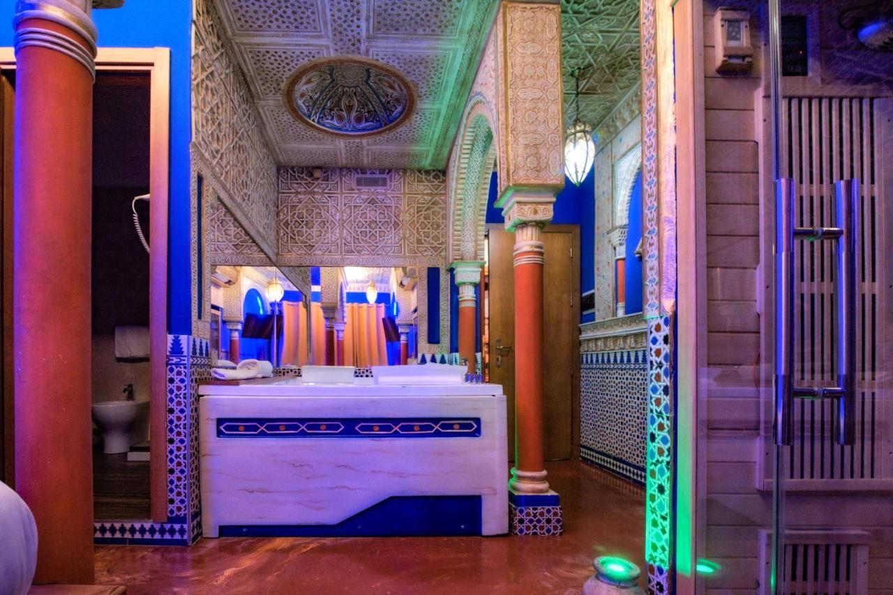 Queen Room Spa Bath