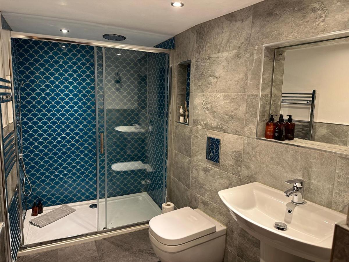 Double Room,702911119:JPEG