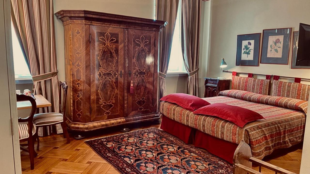 King Studio with Sofa Bed,1351645780:JPEG