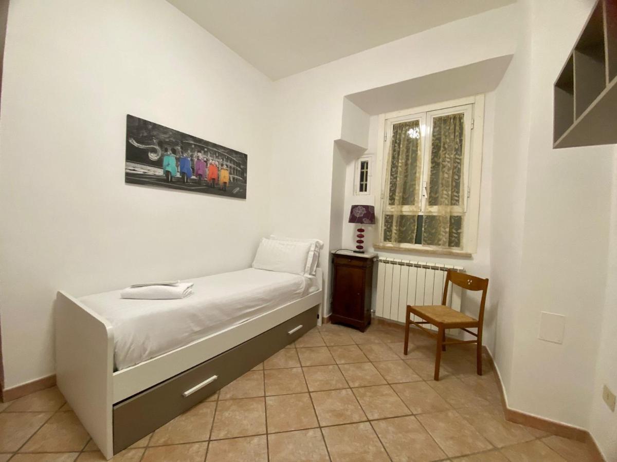 Two-Bedroom House,1353225118:JPEG