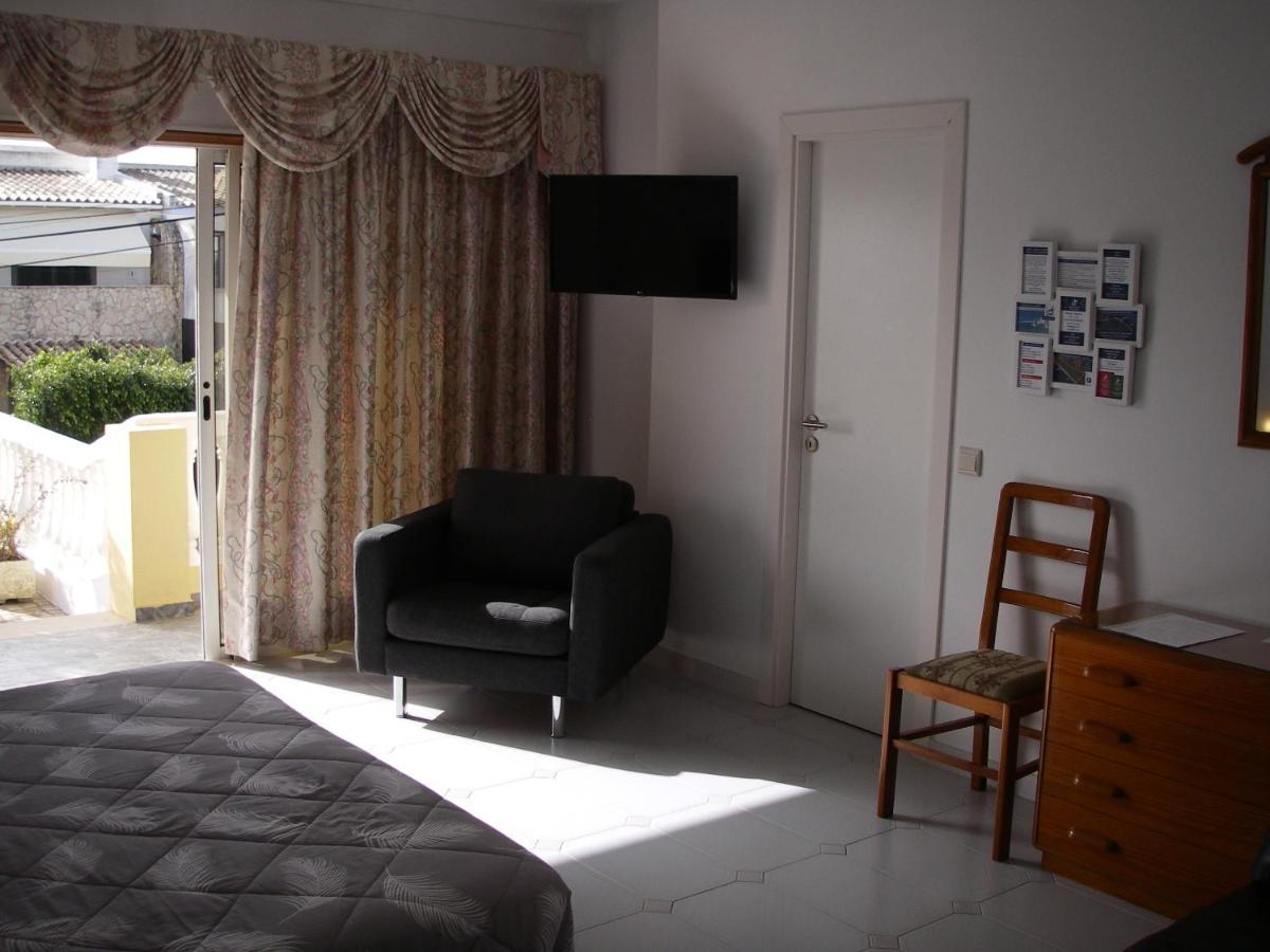 Quarto Duplo com Terraço