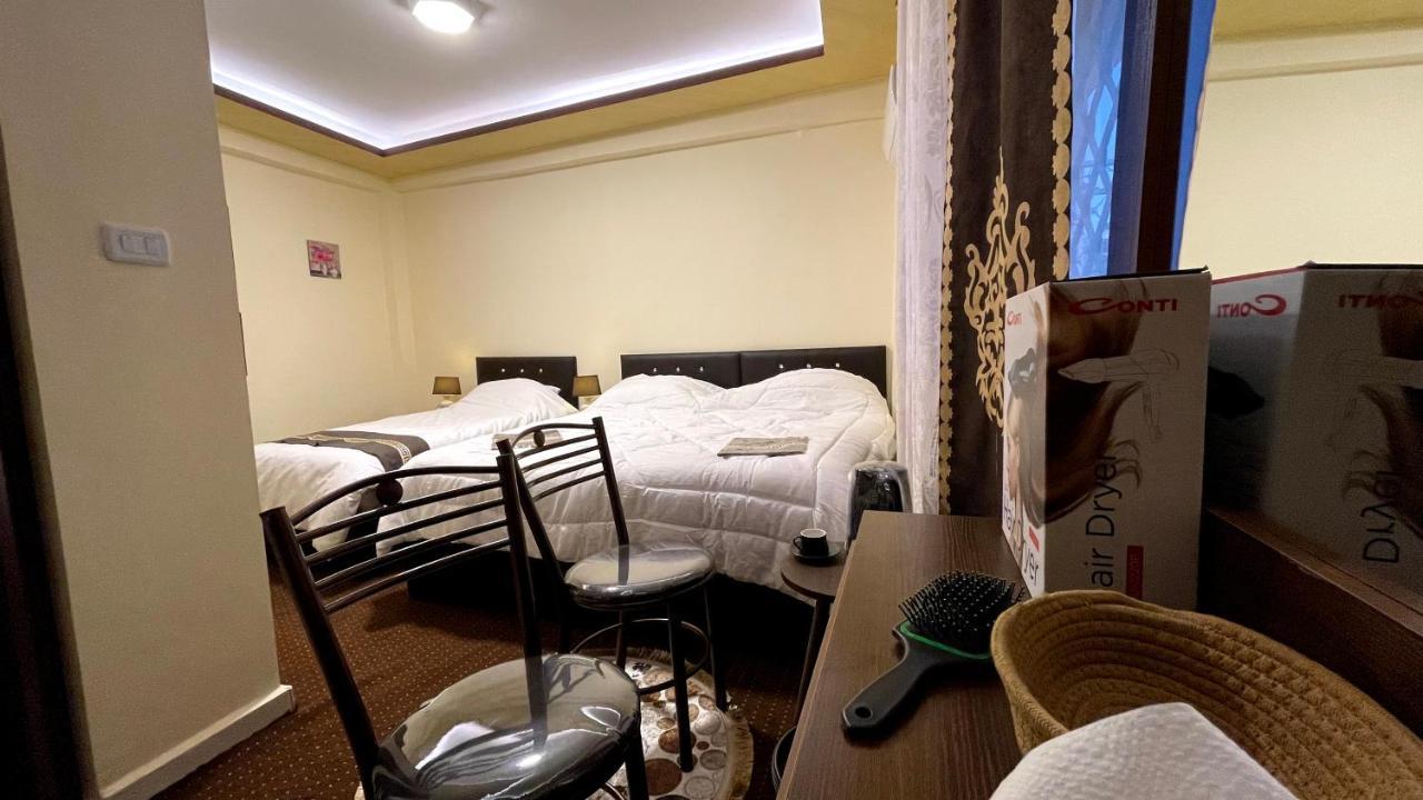 Dreibettzimmer