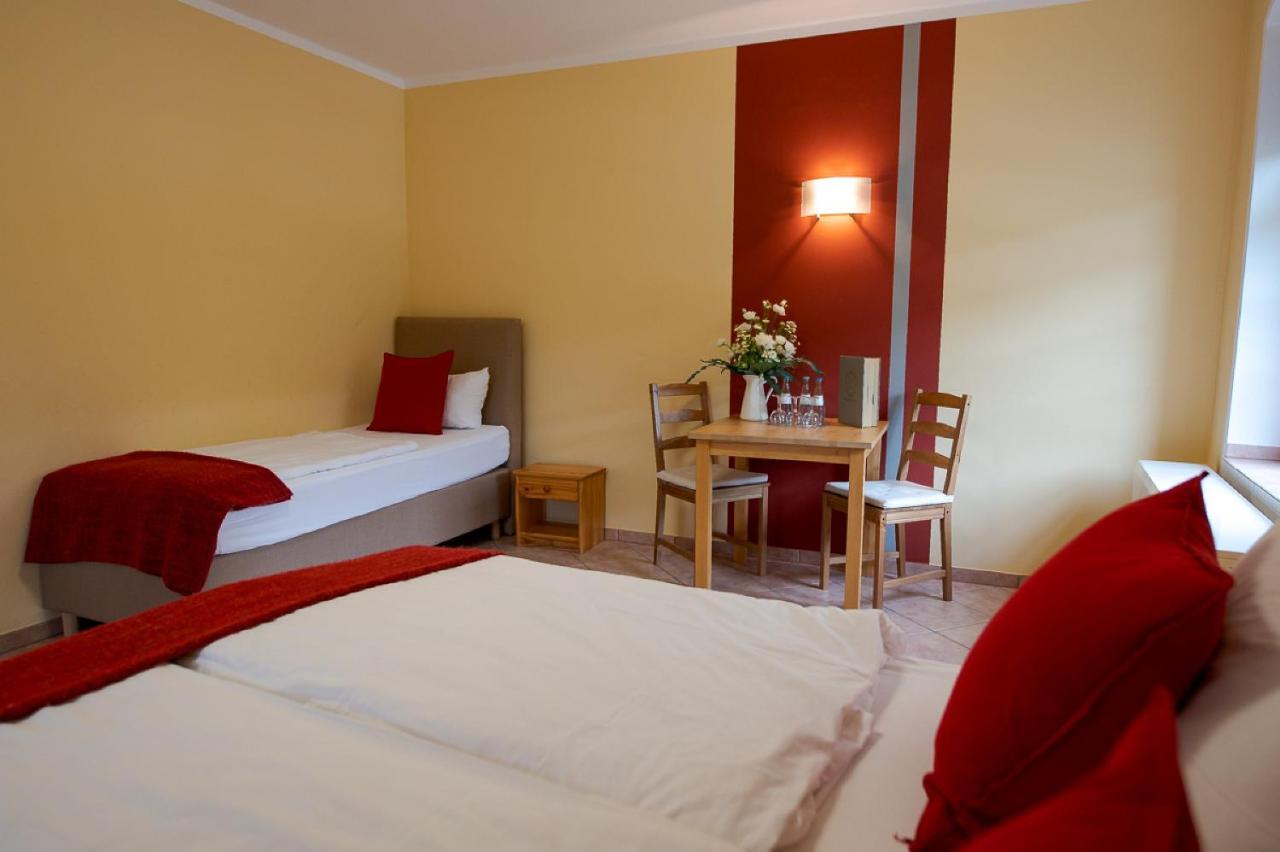 Double Room,1358113520:JPEG