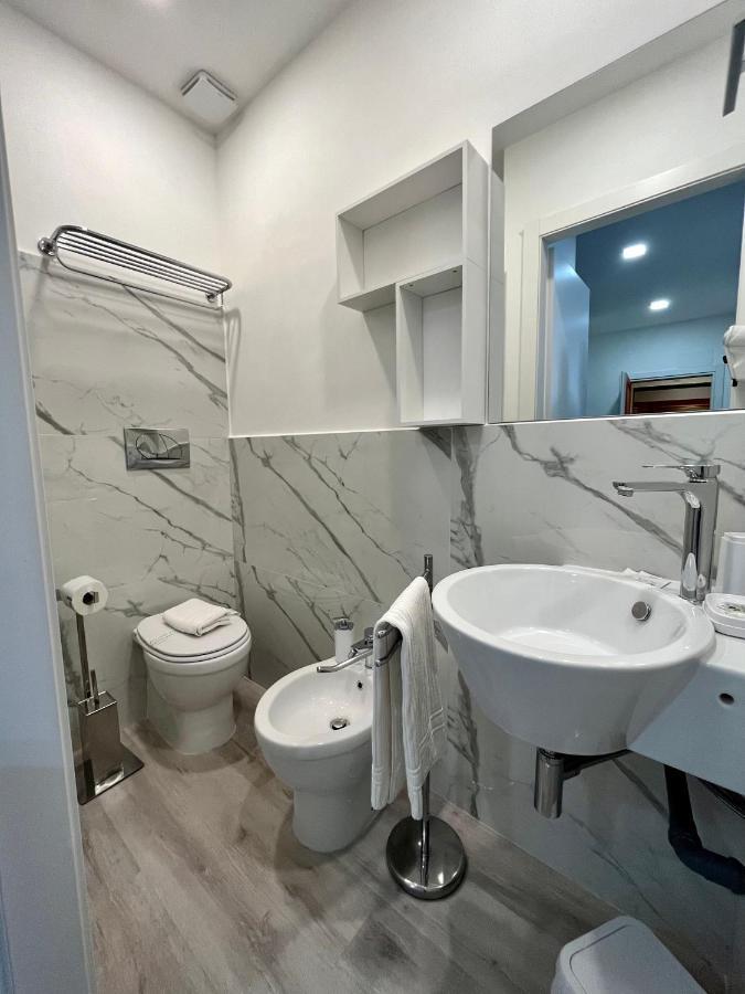 Deluxe Single Room,1680843177:JPEG