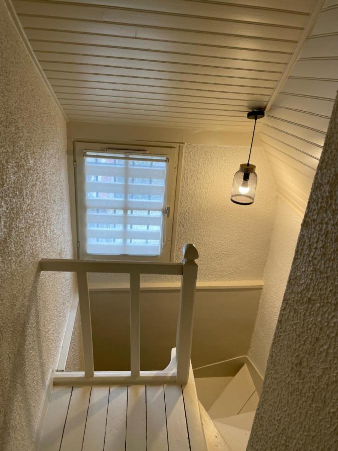 One-Bedroom House,1359160364:JPEG