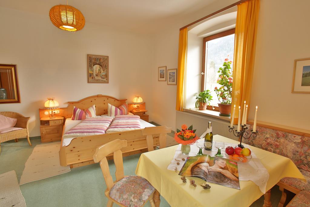 Familienzimmer mit Balkon