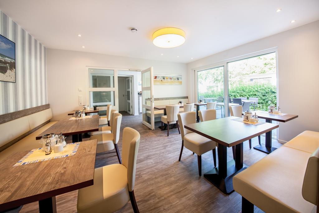 Doppelzimmer mit Balkon/Terrasse und Meerblick