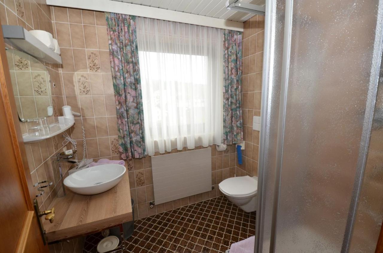 Doppelzimmer mit Balkon
