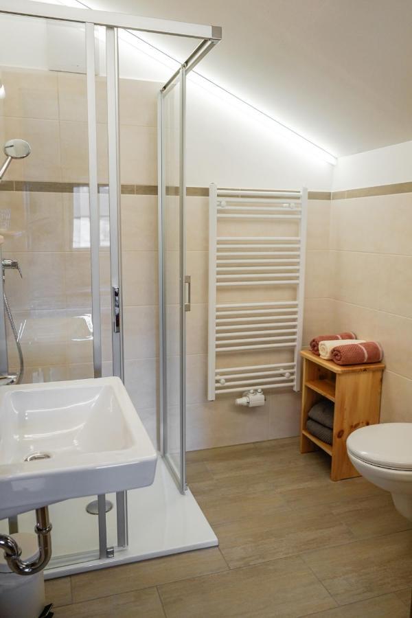 Doppelzimmer mit Balkon
